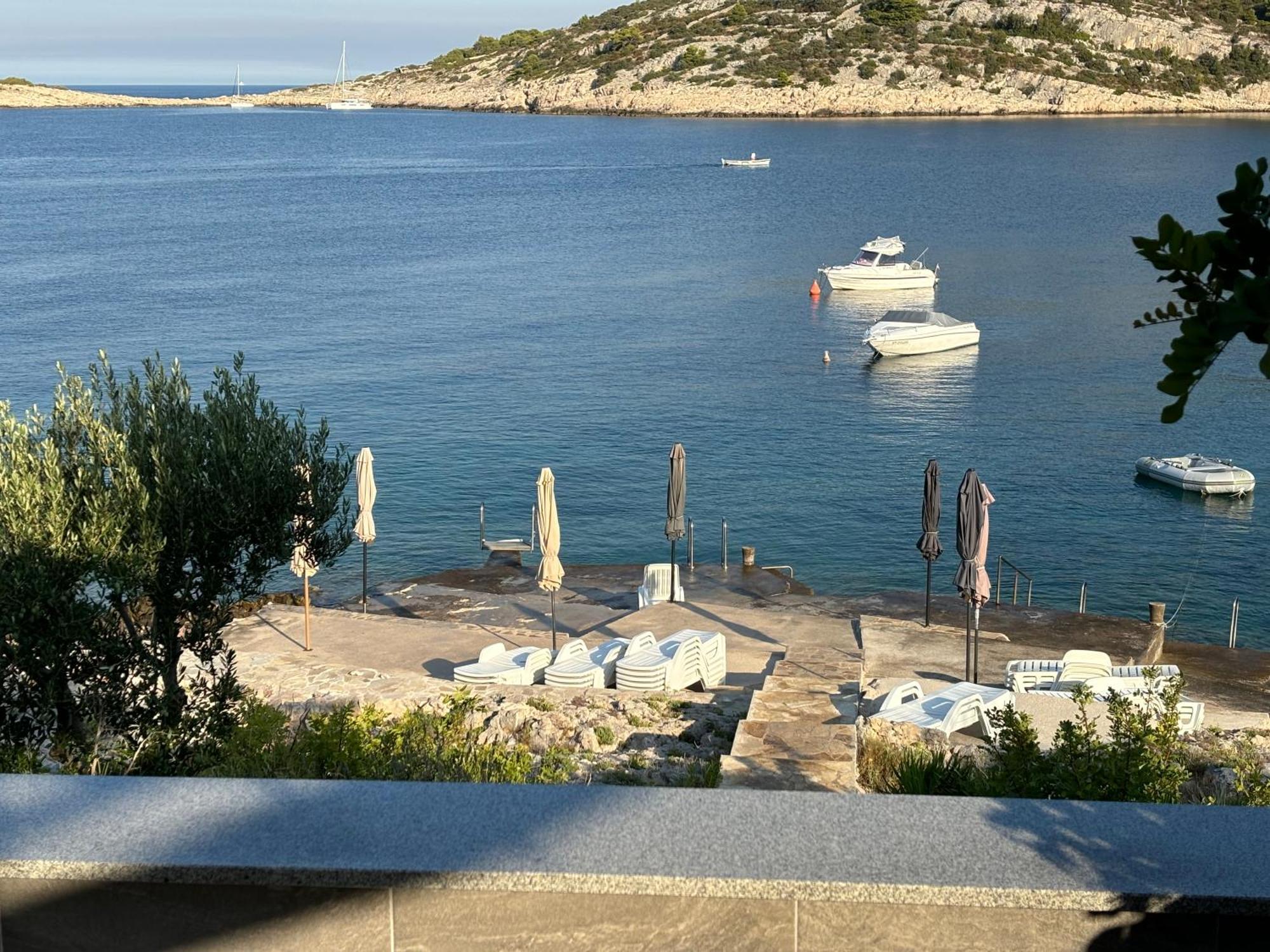 Direkt Am Meer-Apartments Puntaplanka Rogoznica  Eksteriør billede