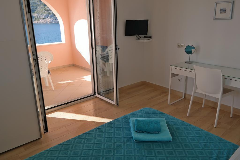 Direkt Am Meer-Apartments Puntaplanka Rogoznica  Eksteriør billede