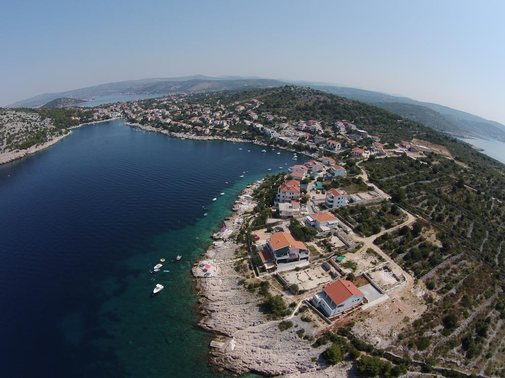 Direkt Am Meer-Apartments Puntaplanka Rogoznica  Eksteriør billede